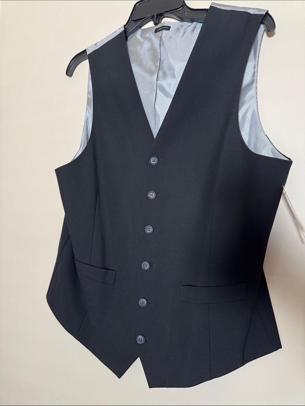 J. Ferrar Men’s slim fit vest. NWT